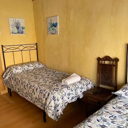 Hostal ゲストハウス *